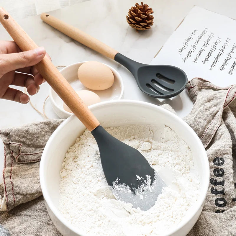 heat-resistant silicone kitchenware for cooking and baking